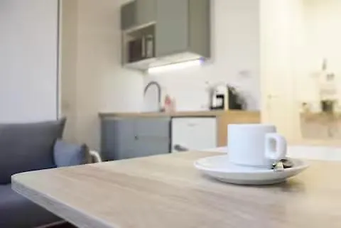 Piazza 5 Giornate Apartment Milan Italy